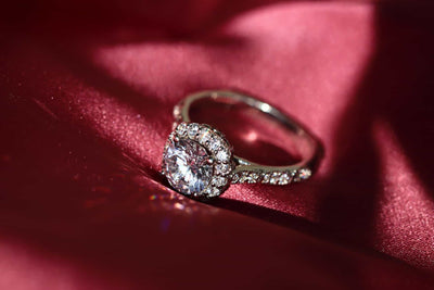 Learn How to Clean Your Diamond Ring at Home
