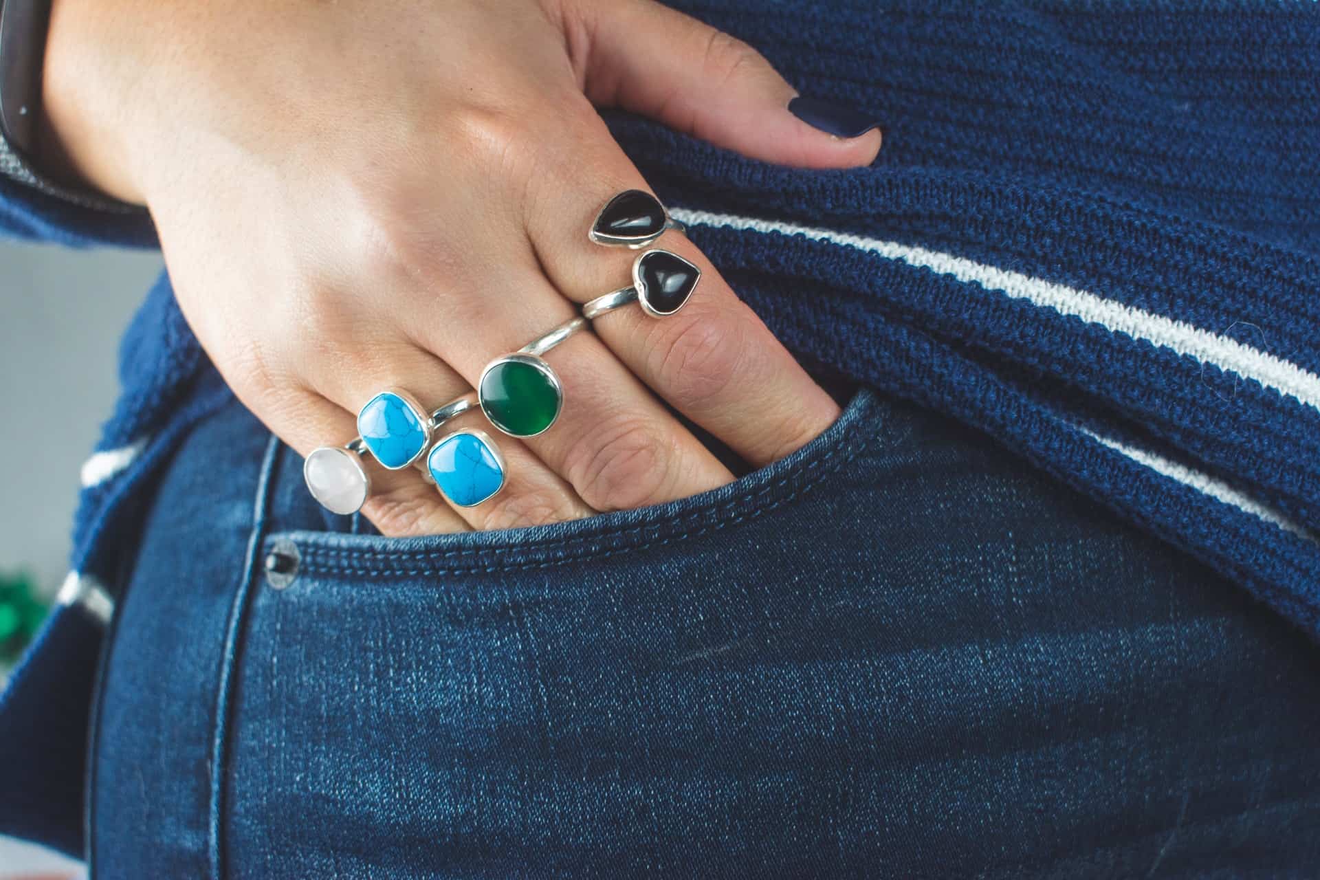 Jewelry to Wear With Jeans: Fashion Guide - Lackore Couture LaCkore Couture Jewelry to Wear With Jeans: Fashion Guide - Lackore Couture LaCkore Couture