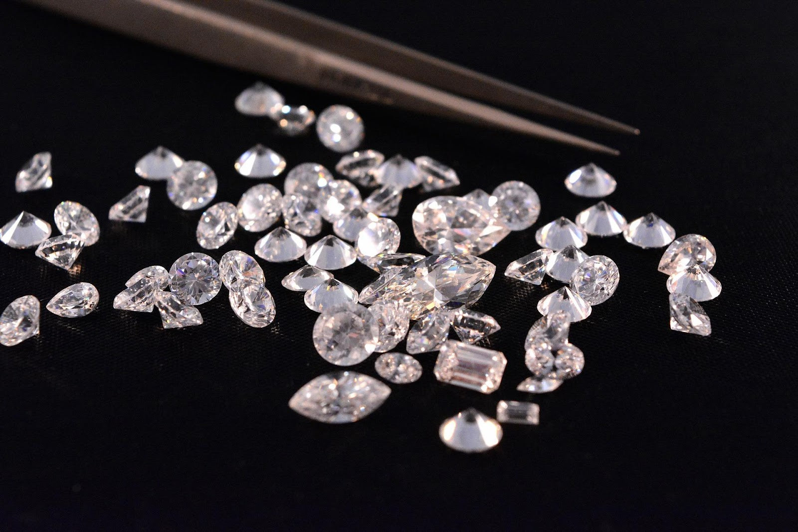 High Course Diamond The 4 C’s of Diamond Grading and How it Impacts Cost l LaCkore Couture