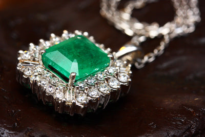 Benefits of Wearing Jade: The Good Luck Gemstone