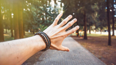 Step-by-Step DIY Bracelets for Guys (& Boyfriends)