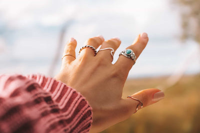 Silver vs Gold Jewelry: How Do I Decide?